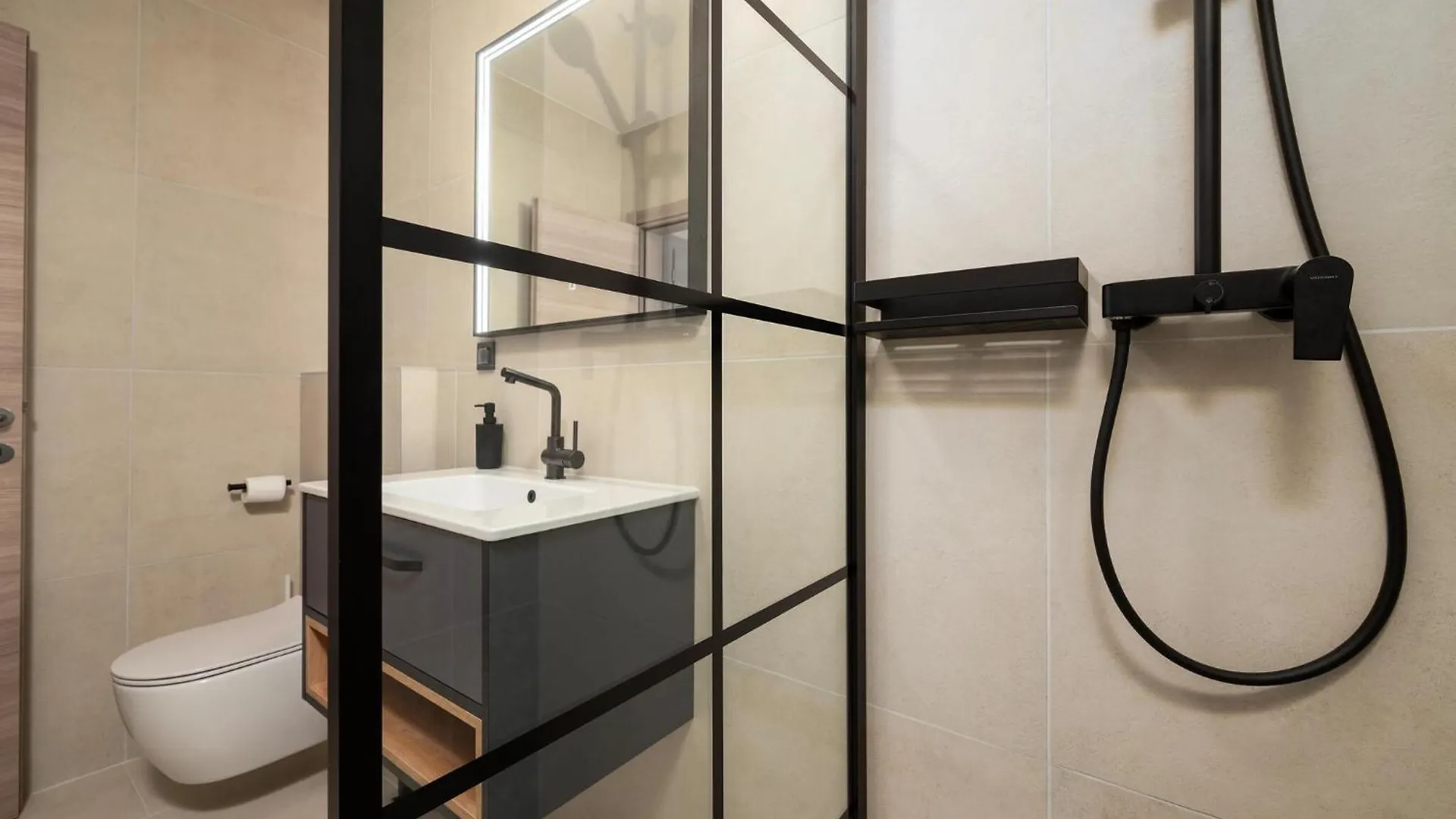 度假居 Cozy Home In Labin With Wifi